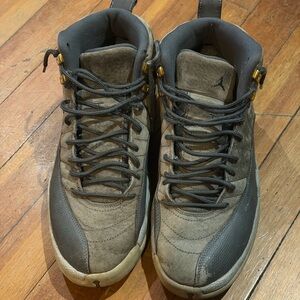 Men's Gray and Black Sneakers retro 12